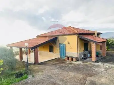 Villa unifamiliare Contrada Cannatella SNC, Adrano - foto 3