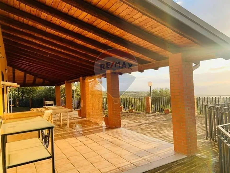 Villa unifamiliare Contrada Cannatella SNC, Adrano - foto 4