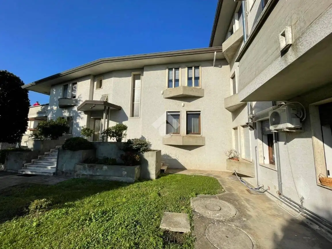 Appartamento in vendita a Tribano