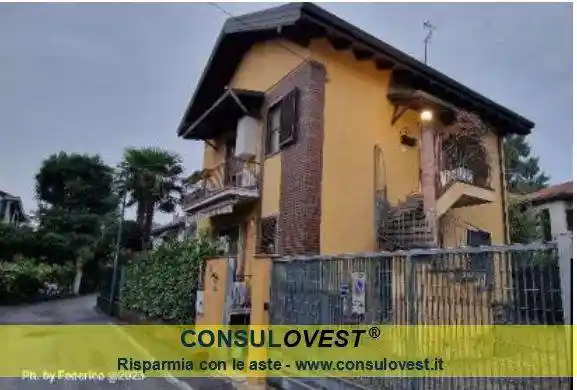 Villa in vendita a Binasco