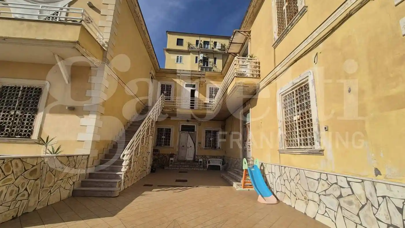 Trilocale via Napoli , 267, Bagnoli, Napoli - foto 2