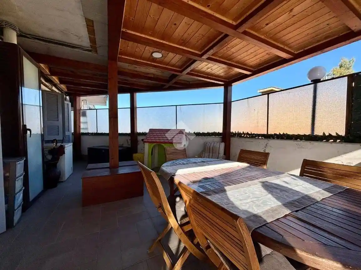 Trilocale via del Pascone 15, Centro Direzionale, Napoli - foto 2