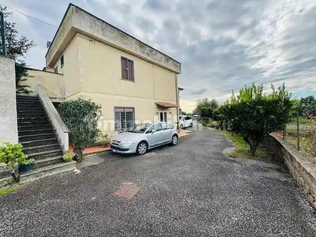 Villa bifamiliare via Teora, Santa Fumia, Roma - foto 3