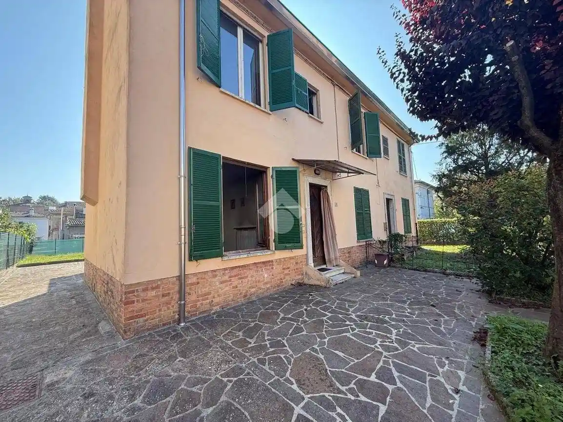 Villa in vendita a Sissa Trecasali