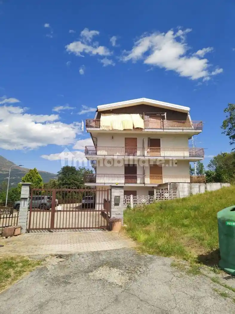 Appartamento in vendita a Alpette