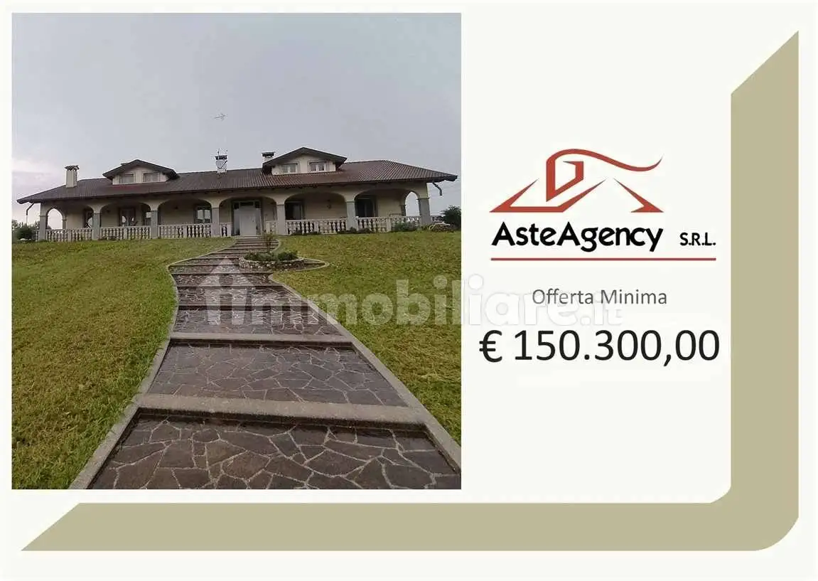 Villa in asta a Castions di Strada