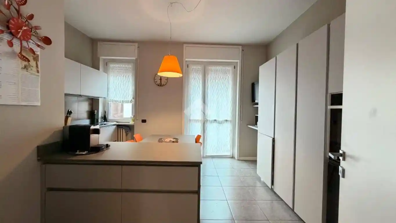 Quadrilocale viale della Libertà 17, Stazione - Ticinello, Pavia - foto 2