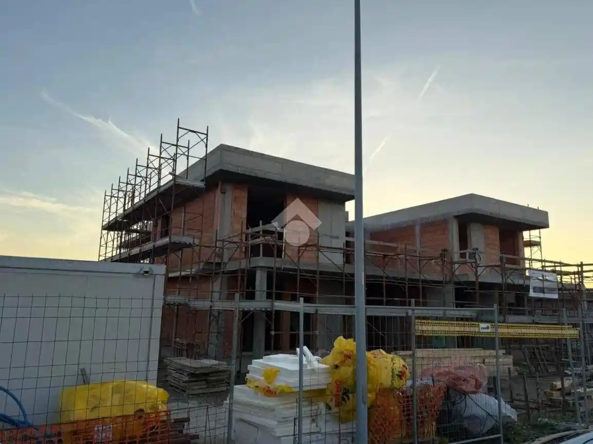 Villa in vendita a Dello