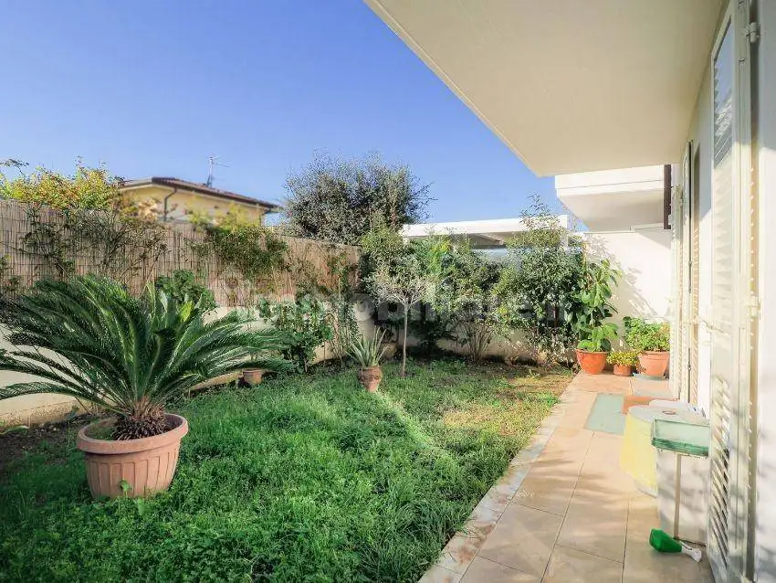 Villetta a schiera in vendita a Massa