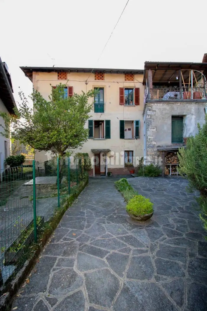 Casa indipendente in vendita a Alta Valle Intelvi