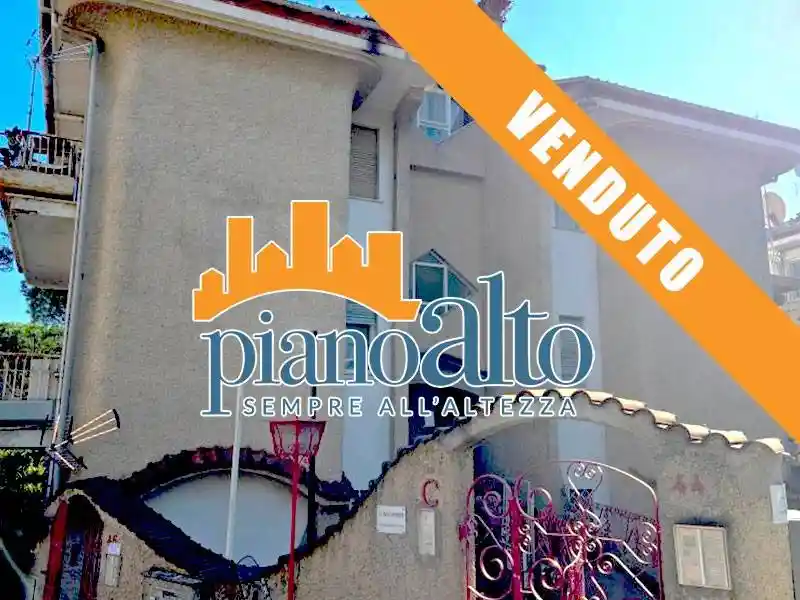 Appartamento in vendita a Roma