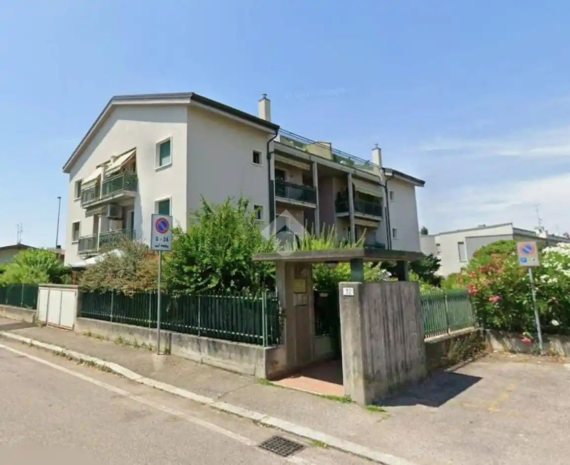 Trilocale via copparo 32, Borgo Roma, Verona - foto 2