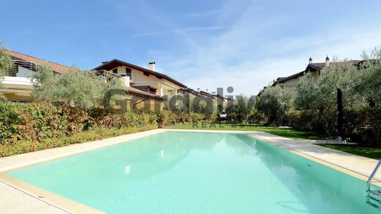 Appartamento in vendita a Sirmione