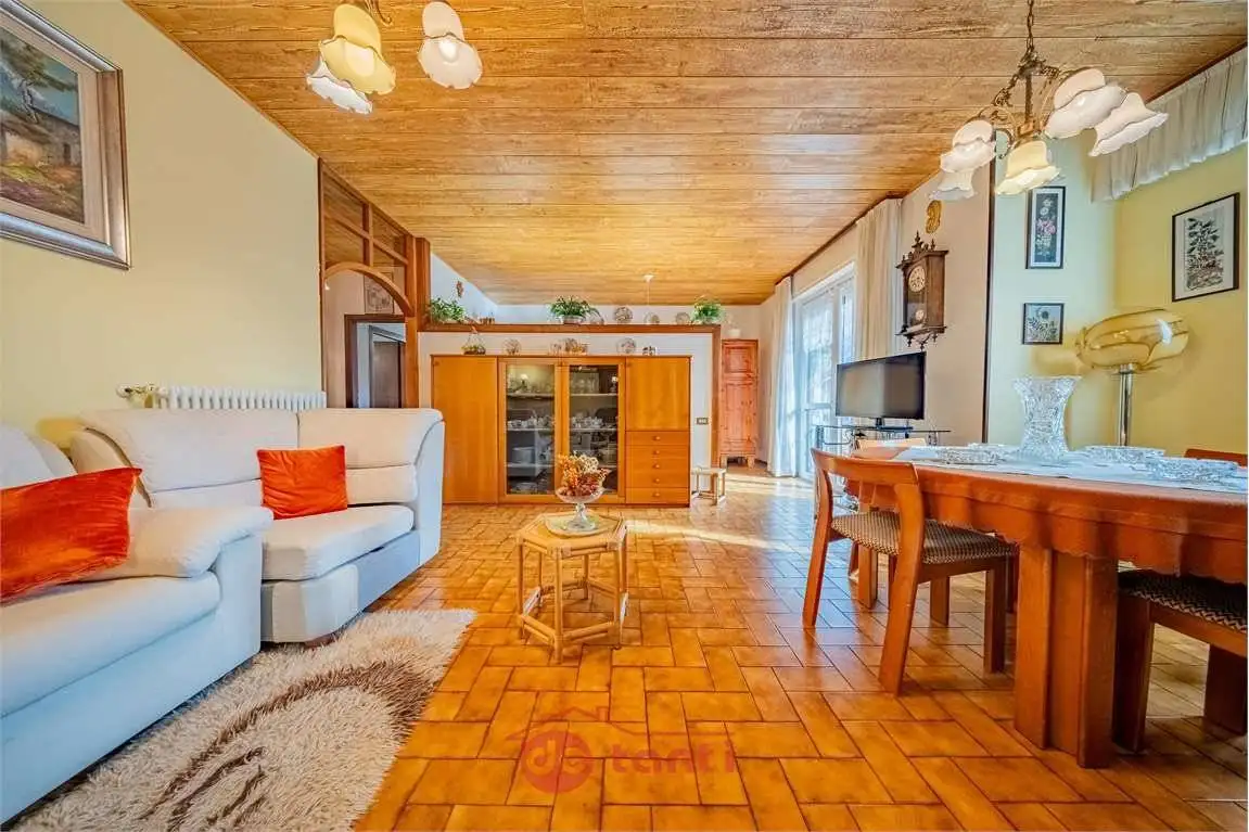 Appartamento via don p. Buzzetti, Centro, Chiavenna - foto 3