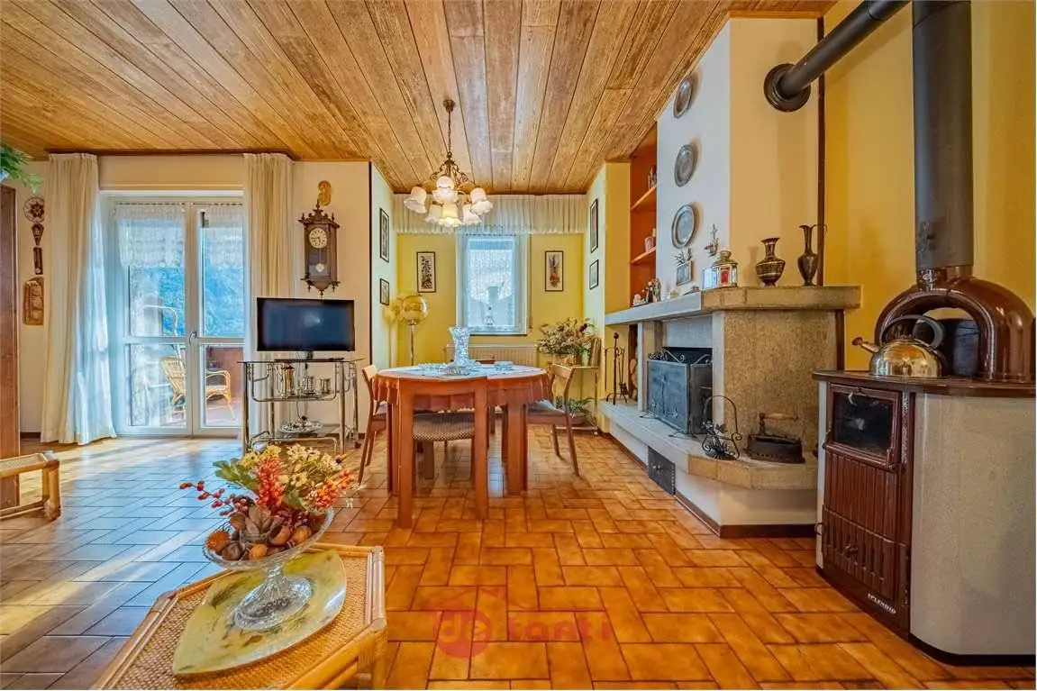 Appartamento via don p. Buzzetti, Centro, Chiavenna - foto 4