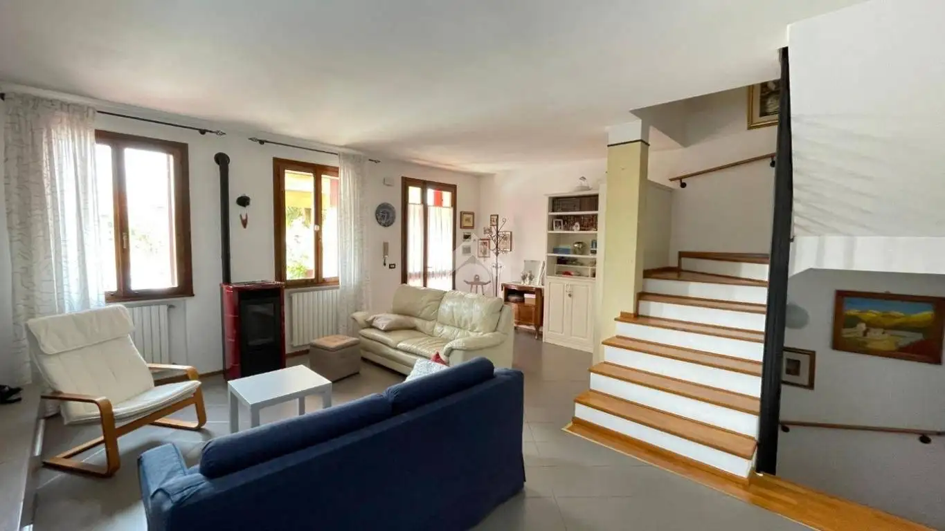 Villa plurifamiliare via A. Moro 50, Bagnoli di Sopra - foto 2