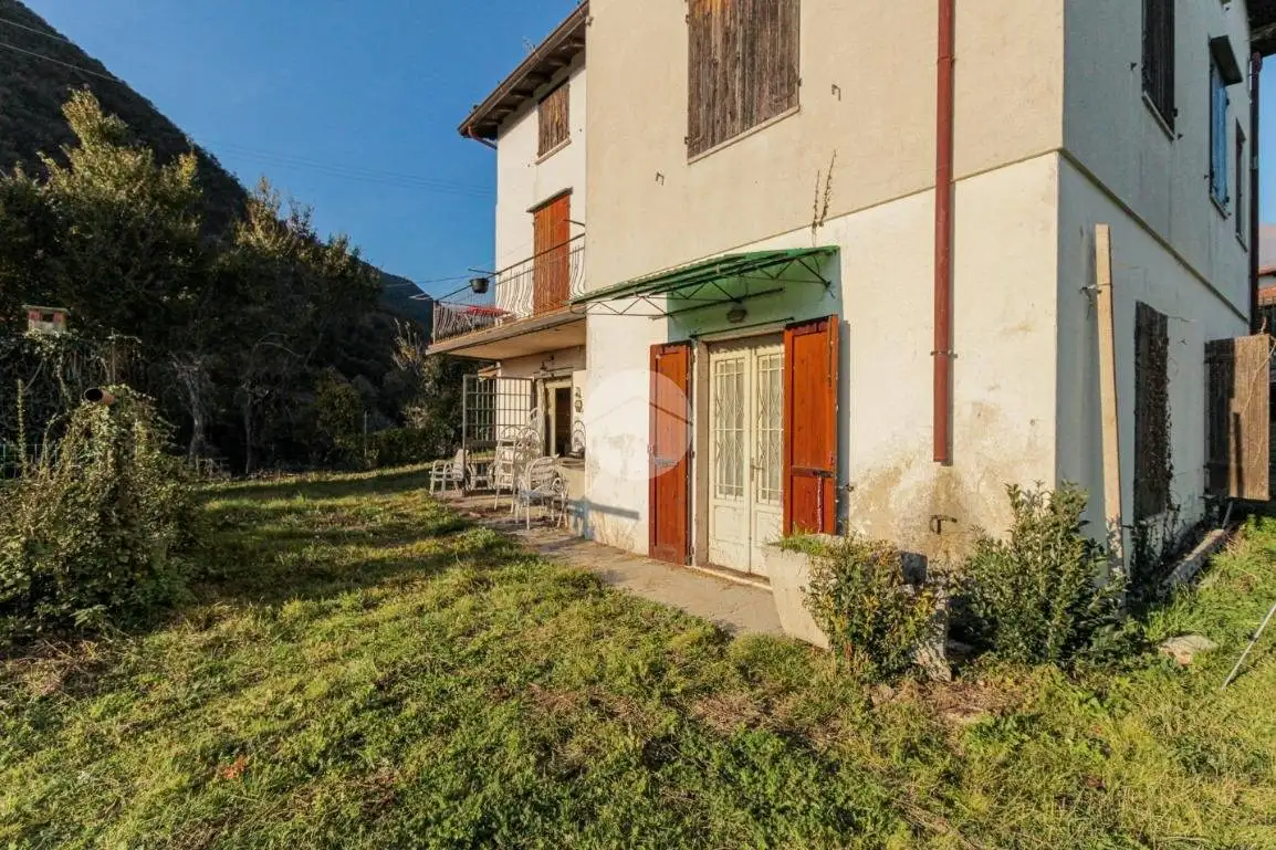 Appartamento in vendita a Gardone Riviera