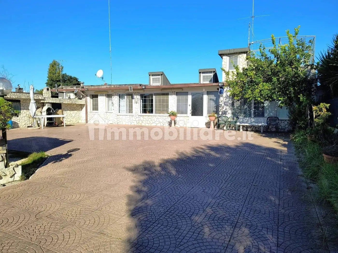 Villa in vendita a Latina