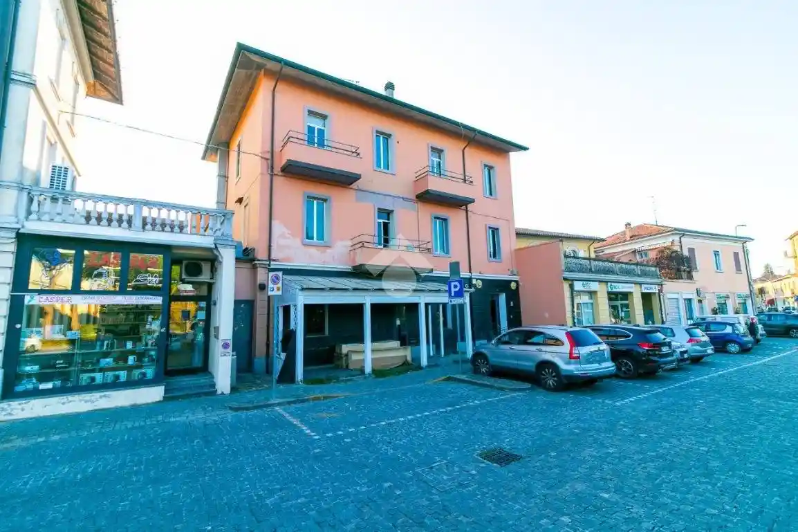 Palazzo - Edificio in Vendita - foto 2