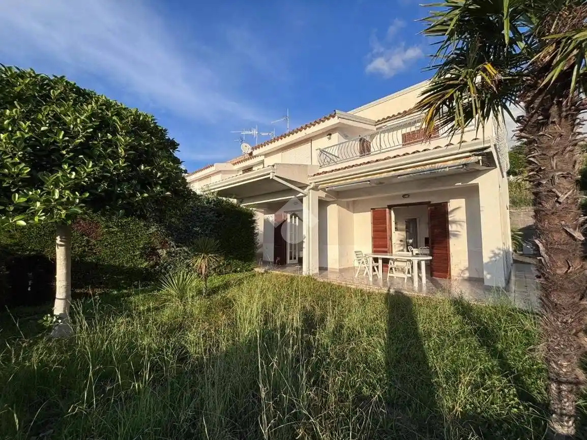 Trilocale via Pietra Rossa 41, Cucco Riviere, Diamante - foto 2