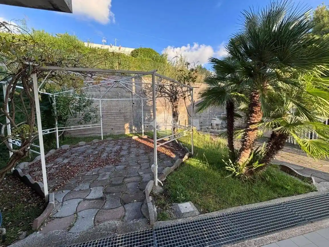 Trilocale via Pietra Rossa 41, Cucco Riviere, Diamante - foto 4