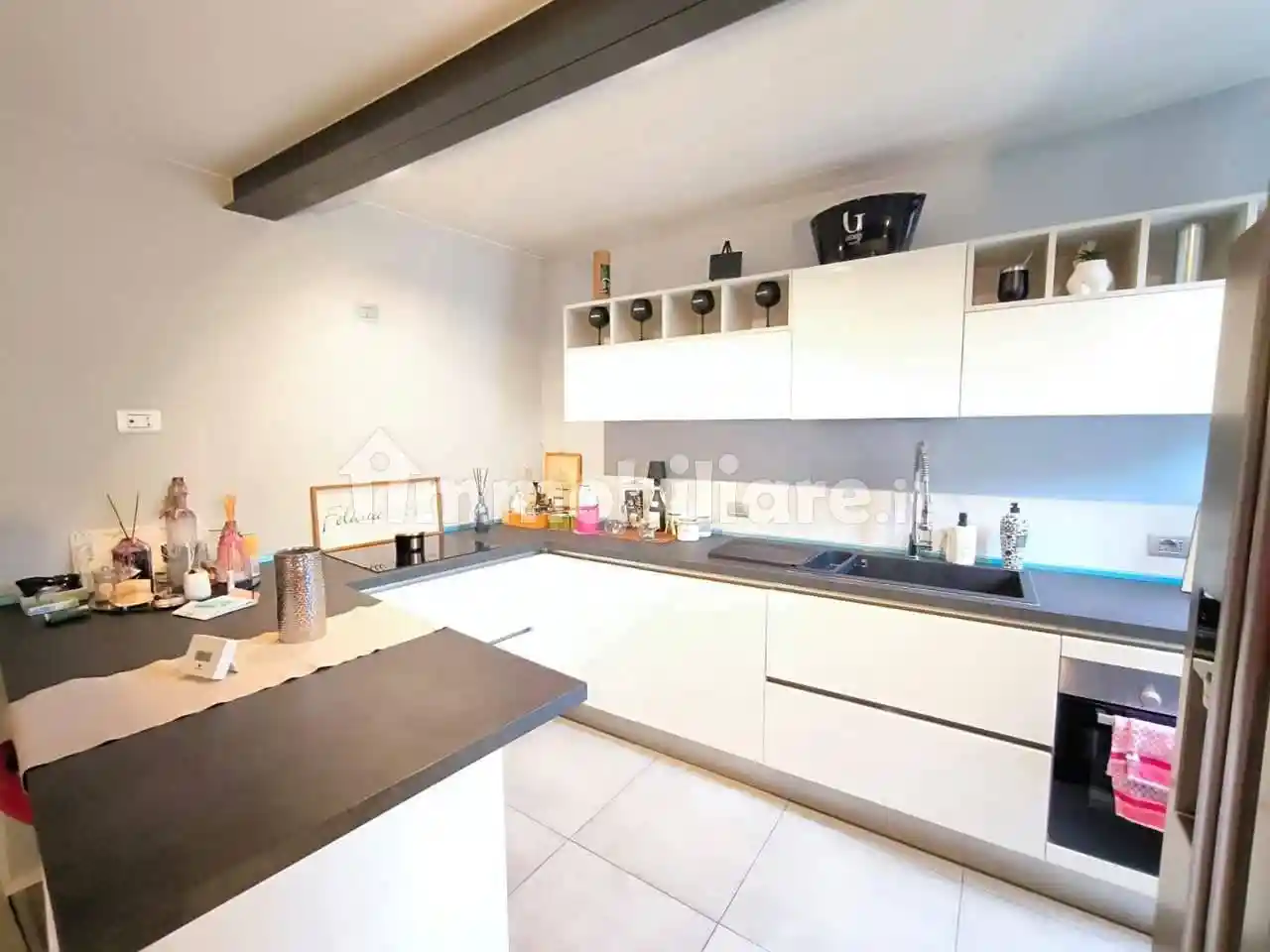 Appartamento in vendita a Castelletto Sopra Ticino