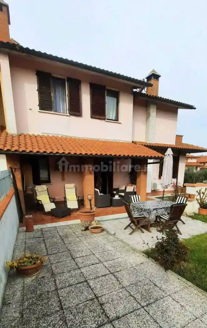 Villetta a schiera - foto 2