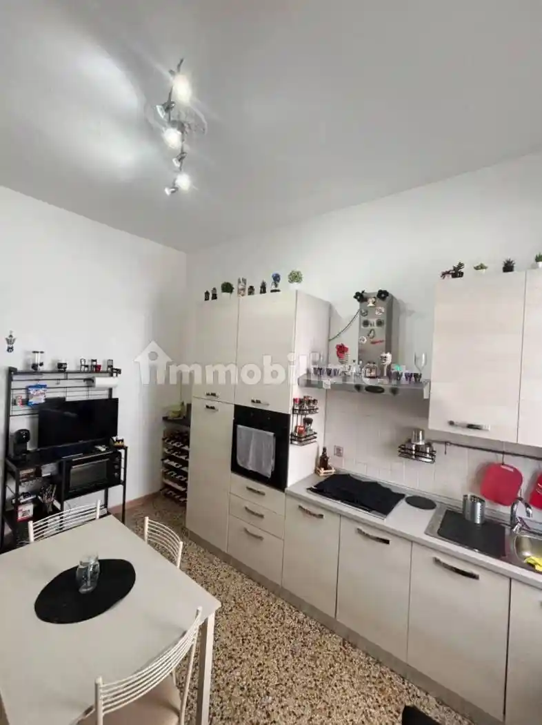 Bilocale via Fratelli Bandiera 10, Zona Empolitana, Tivoli - foto 5