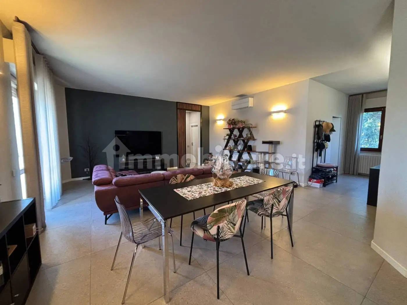 Villa in vendita a Castelvetro Piacentino