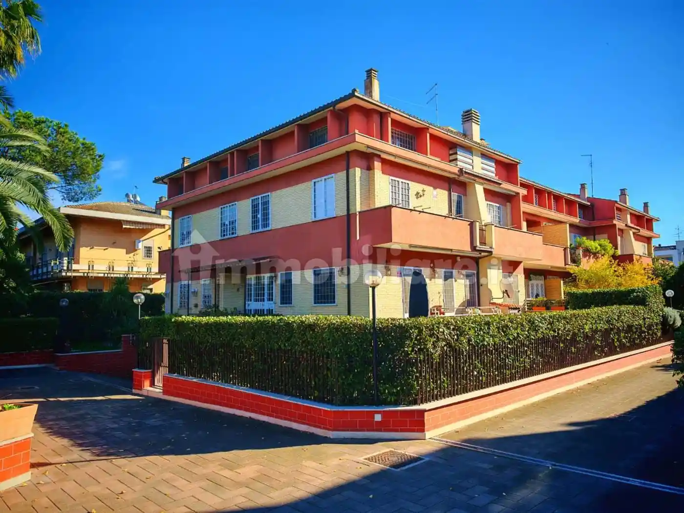 Villa plurifamiliare via Tespi, Axa, Roma - foto 2
