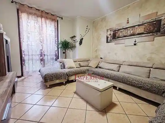 Trilocale via Silvio Pellico 10/2, Caponago - foto 3