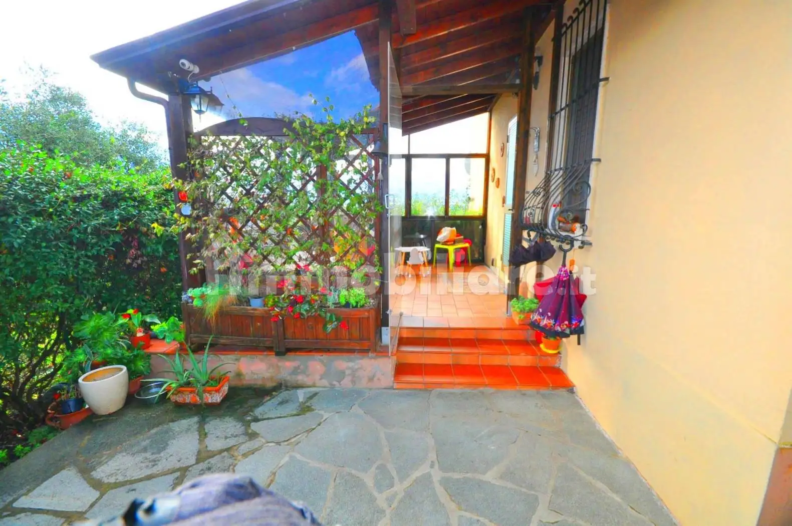 Appartamento in vendita a Vezzano Ligure