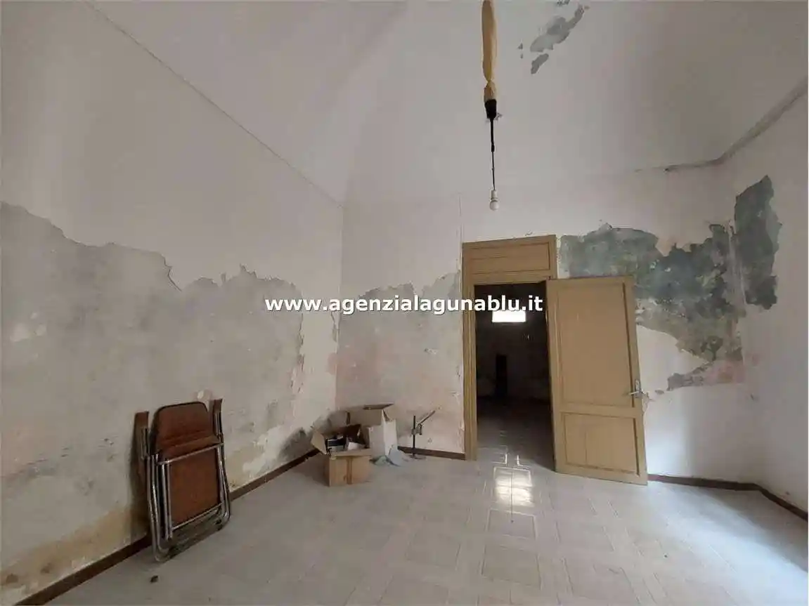 Quadrilocale corso Vittorio Veneto, Centro Storico, Mazara del Vallo - foto 2