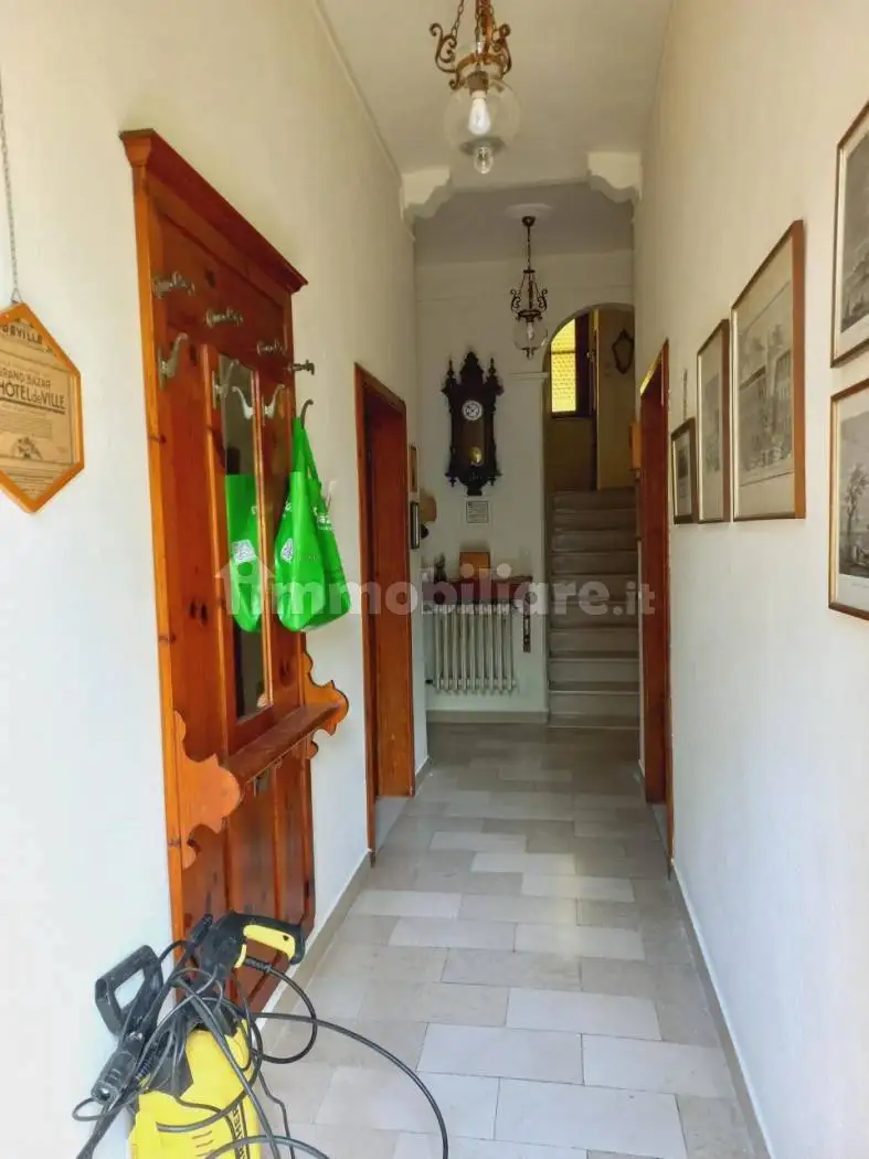 Villa unifamiliare via Ludovico Zamenhof, Centro Storico, Pistoia - foto 2