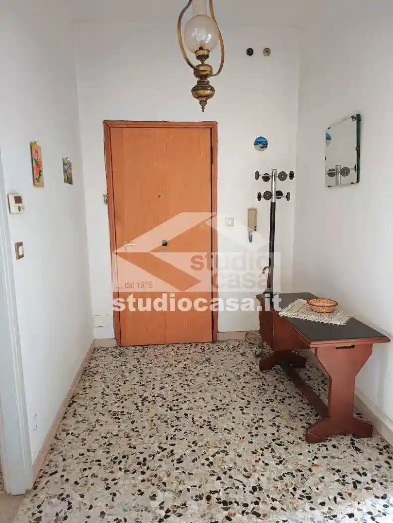 Trilocale da ristrutturare, secondo piano, Piazza Castello, Cremona - foto 2