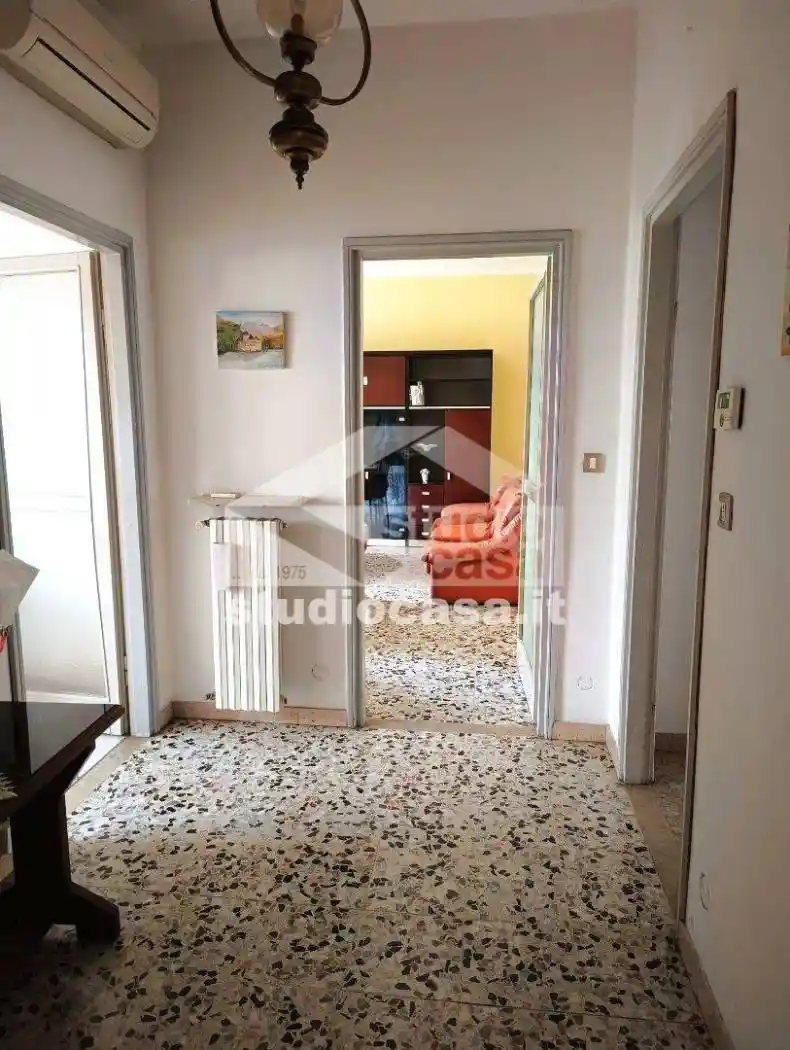 Trilocale da ristrutturare, secondo piano, Piazza Castello, Cremona - foto 3