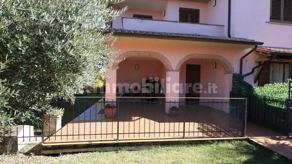 Villa a schiera 5 locali, buono stato, Pozzuolo, Castiglione del Lago - foto 3