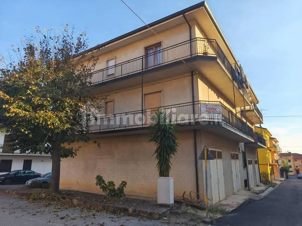 Appartamento in vendita a Francavilla Marittima