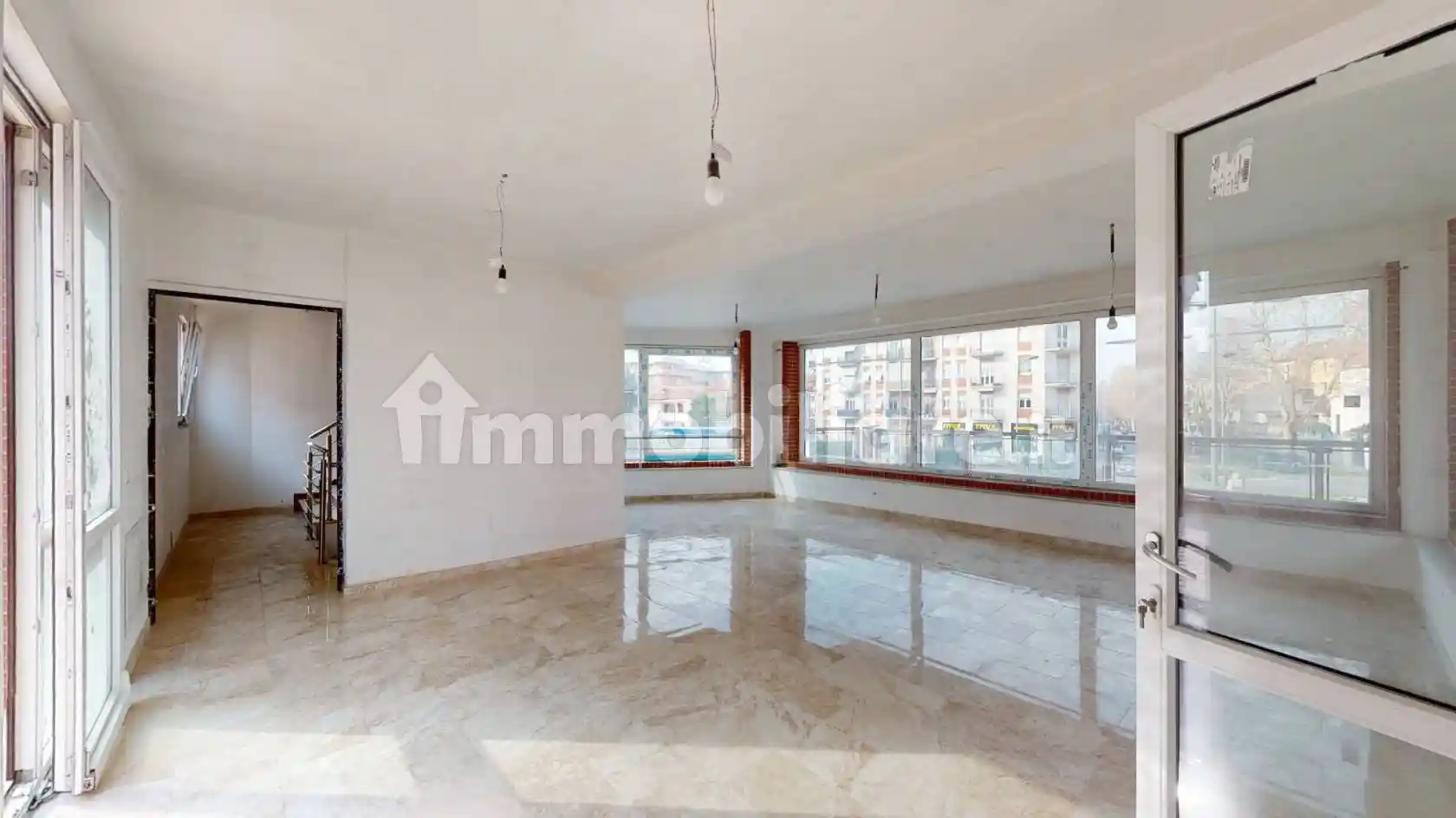 Palazzo - Edificio in Affitto - foto 4