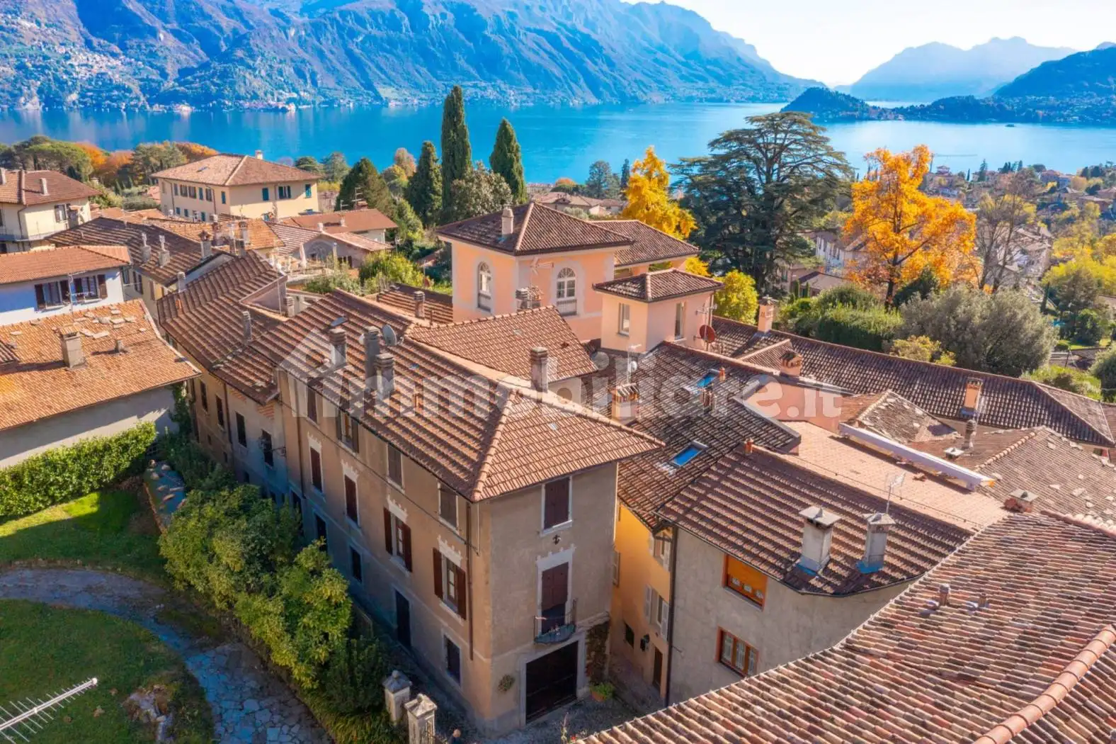 Casa indipendente in vendita a Menaggio