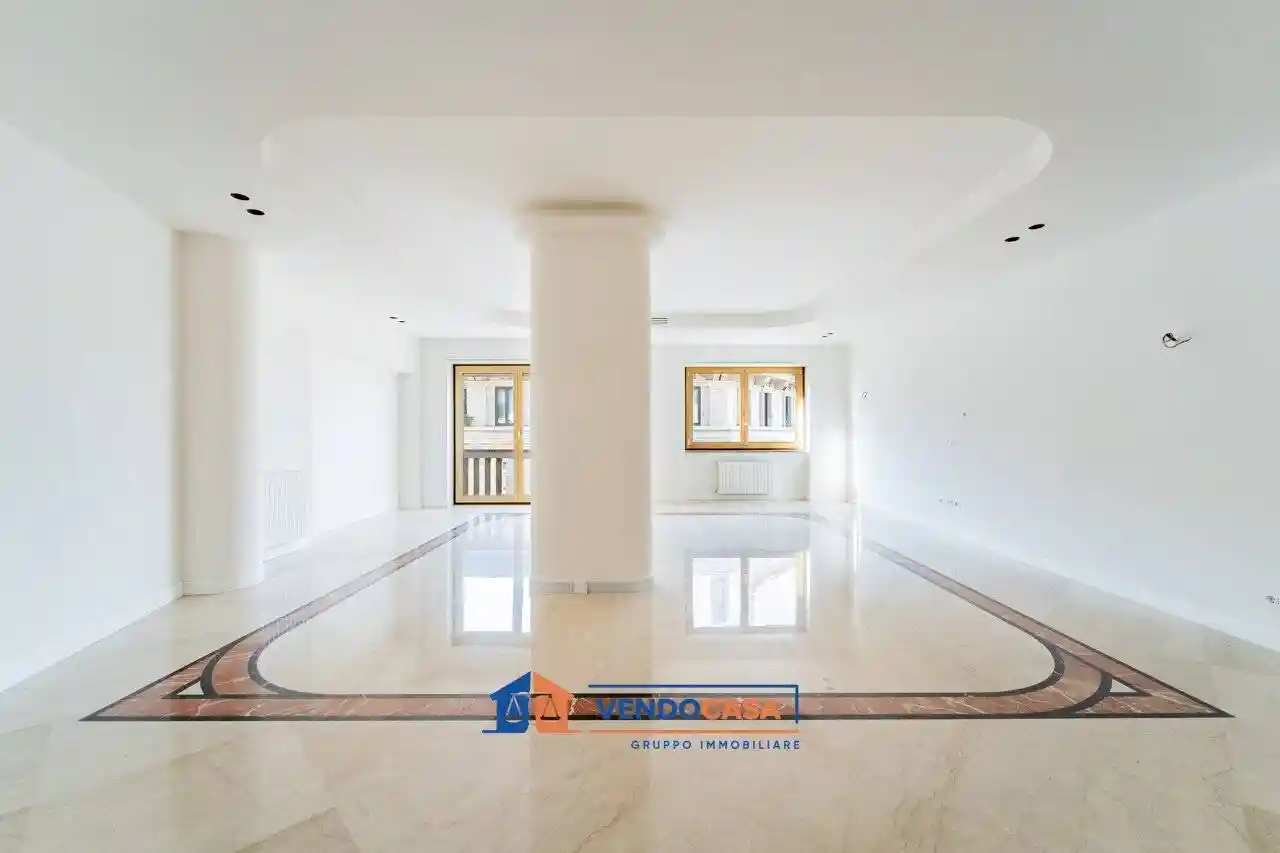 Quadrilocale via Pietro Verri 8, San Babila, Milano - foto 4