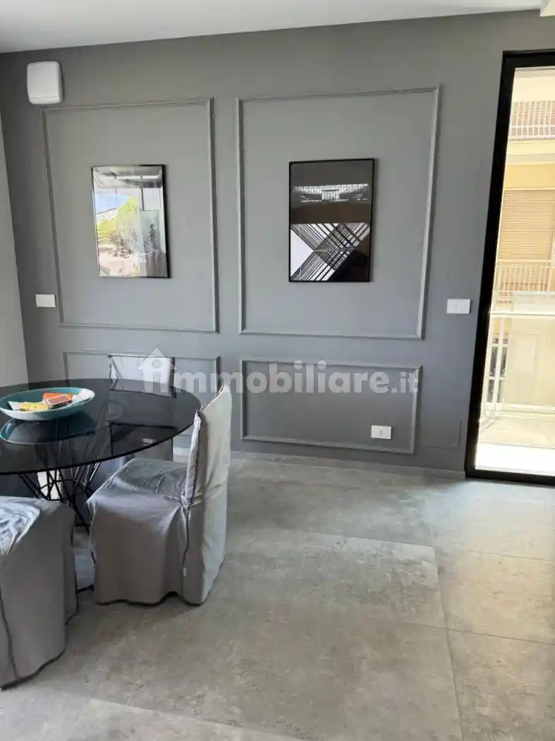 Trilocale ottimo stato, terzo piano, Piazza Salotto - Corso Umberto, Pescara - foto 2