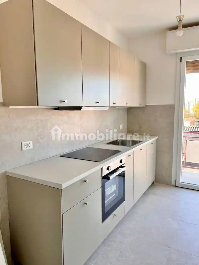 Appartamento sesto piano, Sant'Agnese - Università, Modena - foto 3