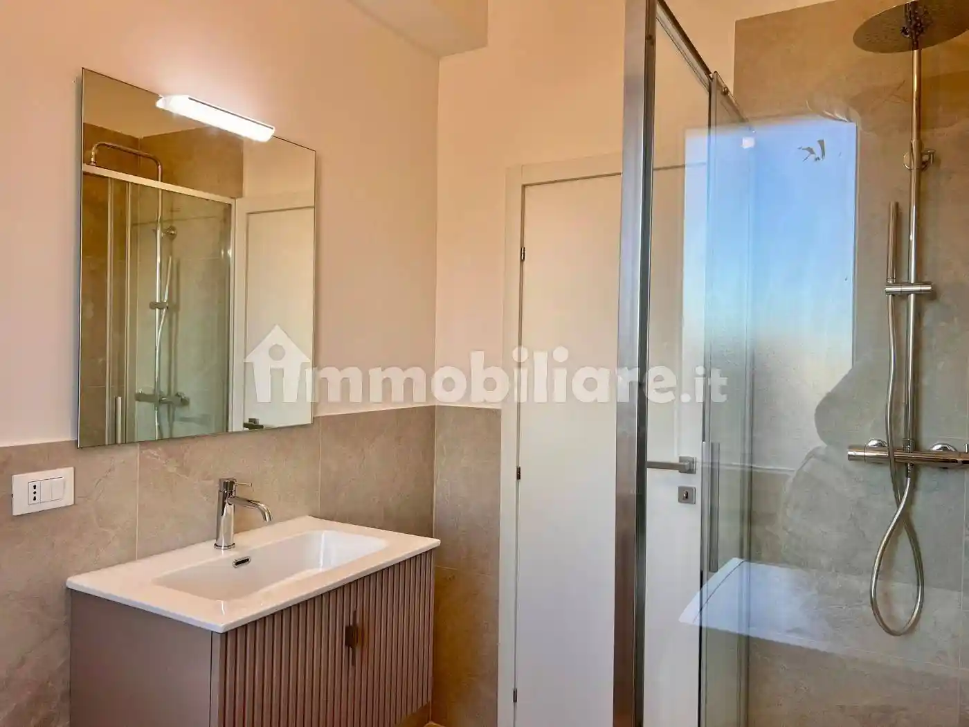 Appartamento sesto piano, Sant'Agnese - Università, Modena - foto 4