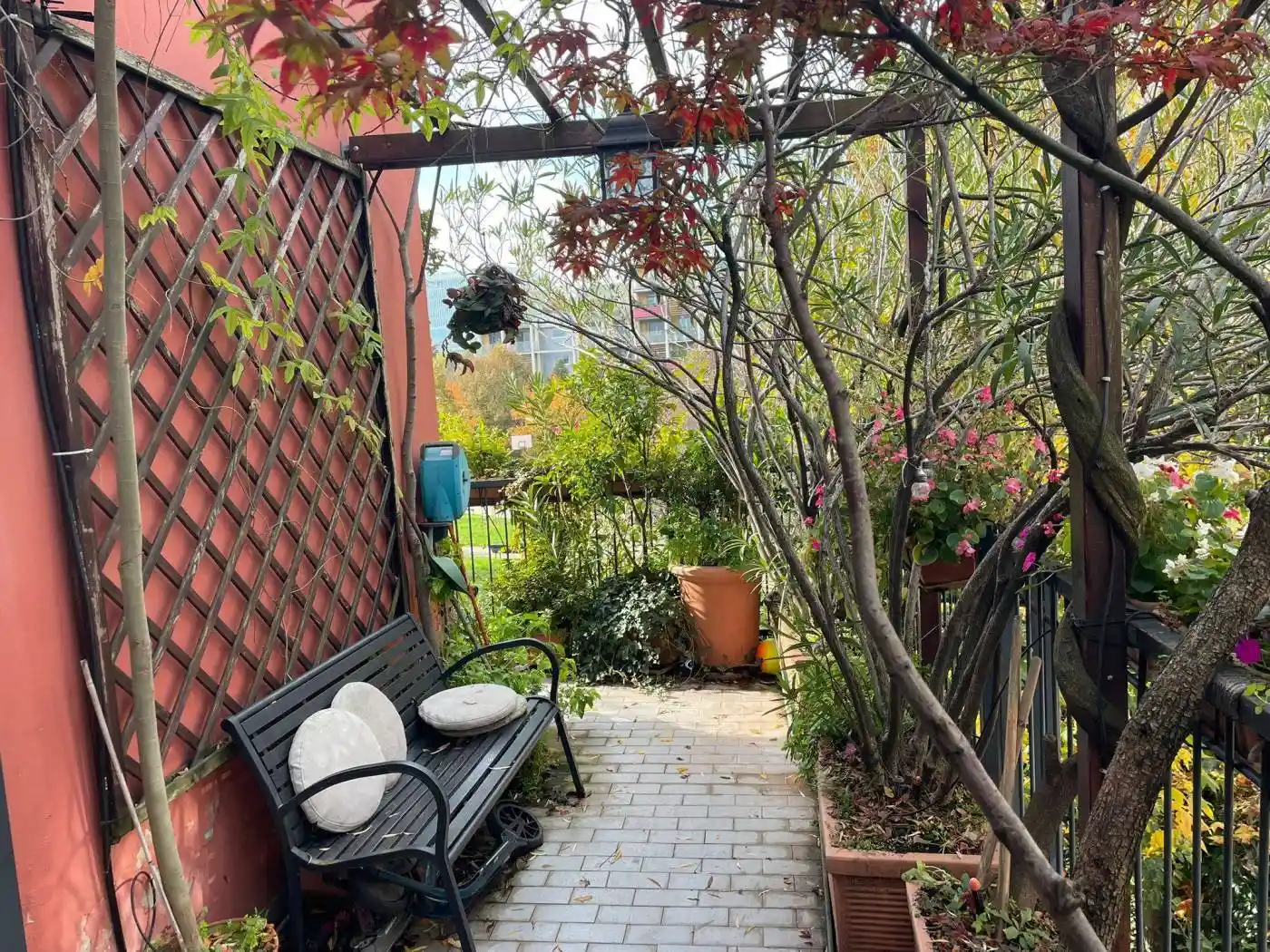 Open space via Arcivescovo Calabiana 12, Ripamonti - Fondazione Prada, Milano - foto 3