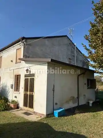 Terratetto unifamiliare via Carlo Martelli 228, Casaglia, Ferrara - foto 2