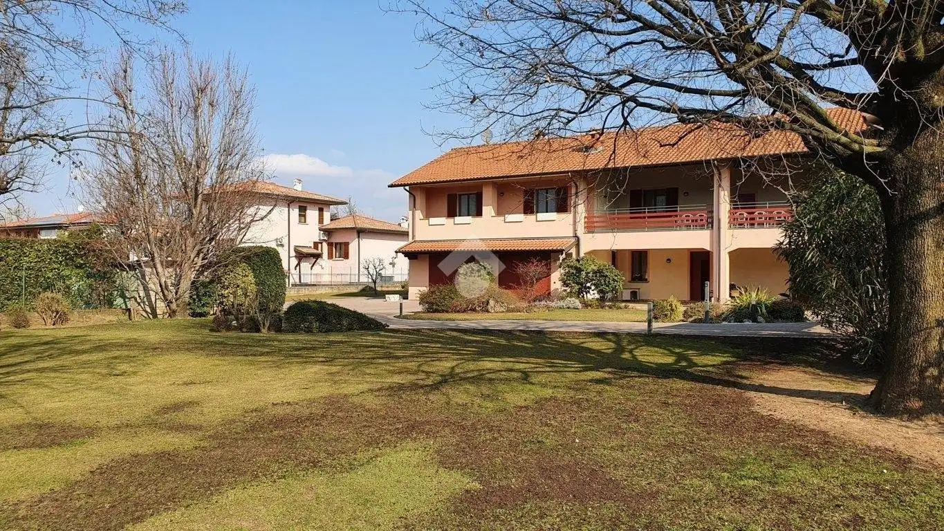 Terratetto unifamiliare via Ponte Fabbro 82, Centro, Cologne - foto 2