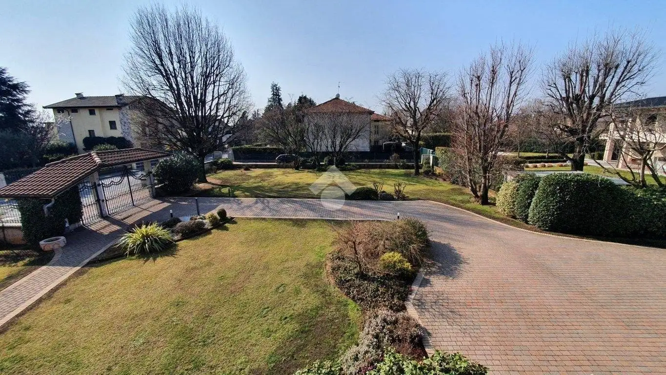 Terratetto unifamiliare via Ponte Fabbro 82, Centro, Cologne - foto 4