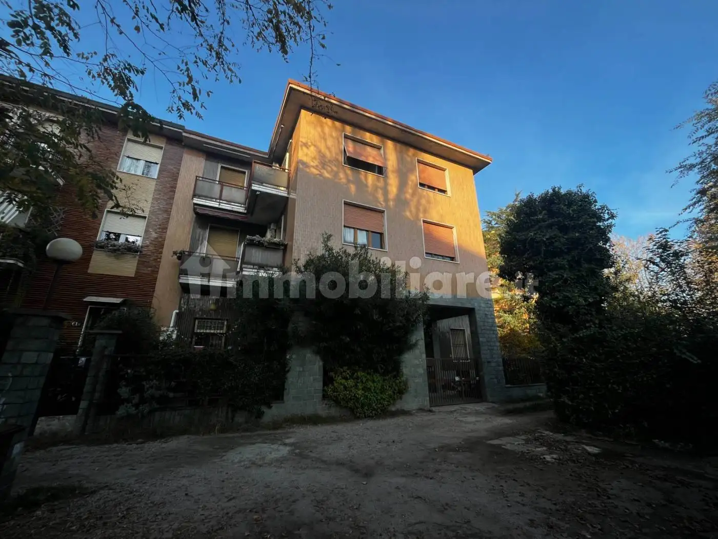 Building in vendita a Milan