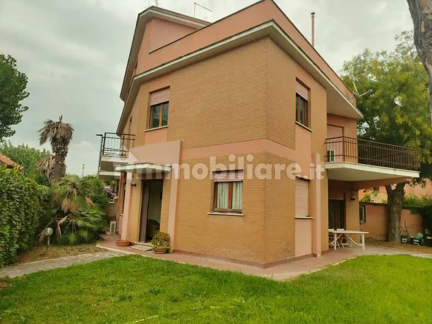 Villa bifamiliare via Gabriele D'Annunzio, Zona Domitilla, Ladispoli - foto 4